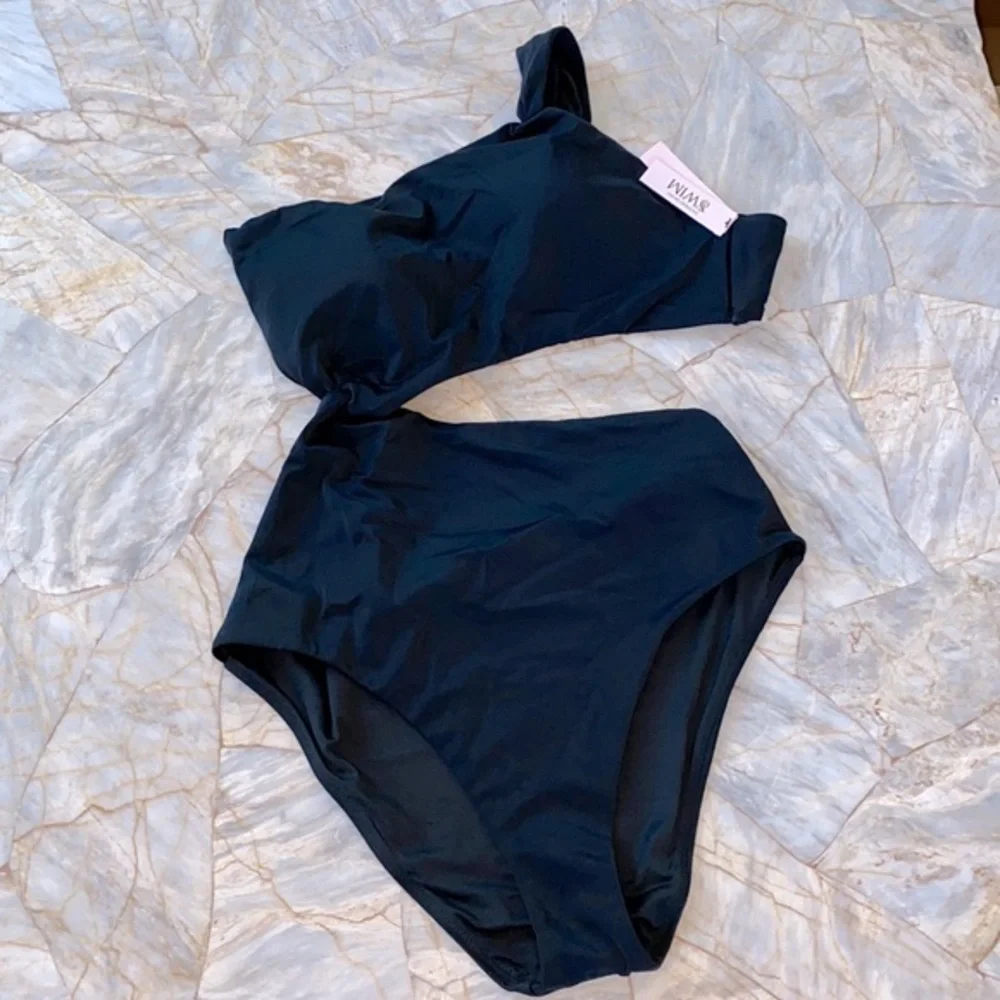 VICTORIA'S SECRET SWIM Twist Monokini One-Piece Swimsuit One‎ Shoulder Black L